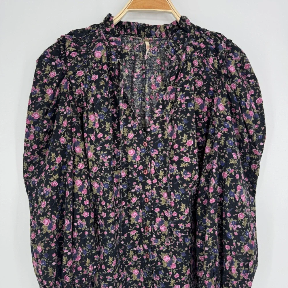 Free People Meant to Be Blouse Medium Black Floral Boho Romantic Puff Sleeve Top